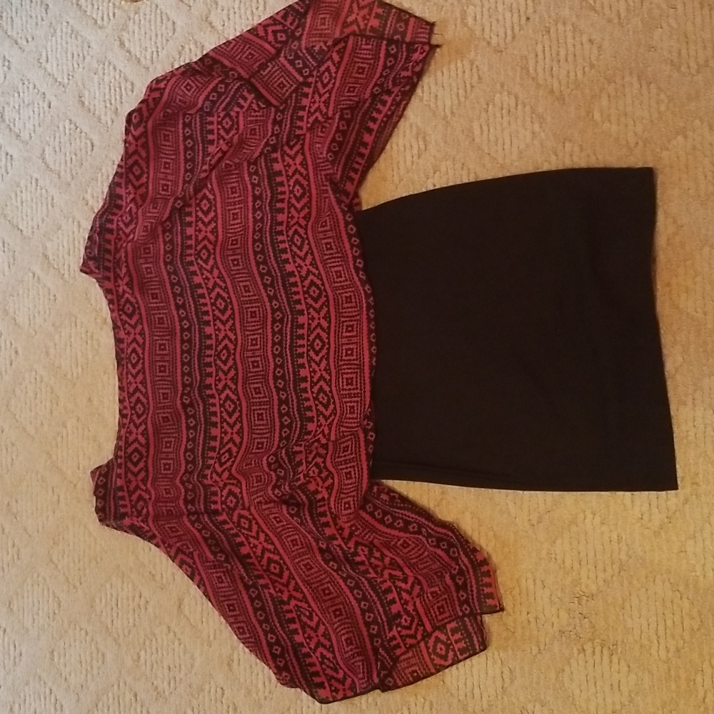 Medium BAILEYGIRL Cold Shoulder Handkerchief Dress. - Picture 8 of 8